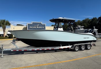 2024 Cape Horn 32XS Boat